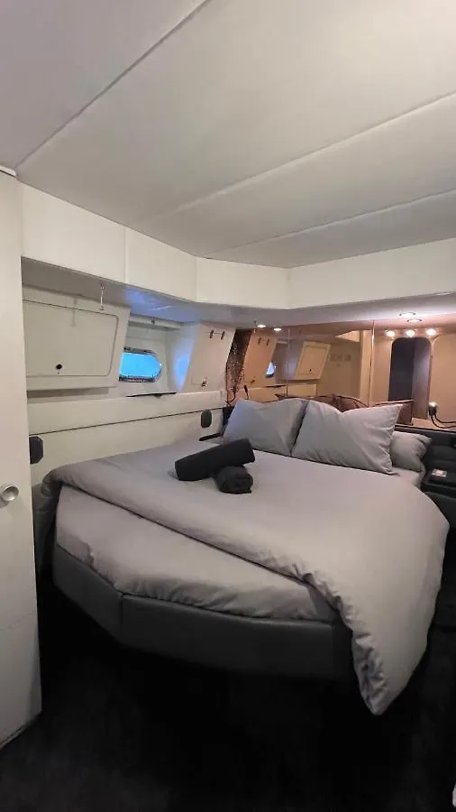 Båthotell The Morgan Barcelona Yacht Hotell