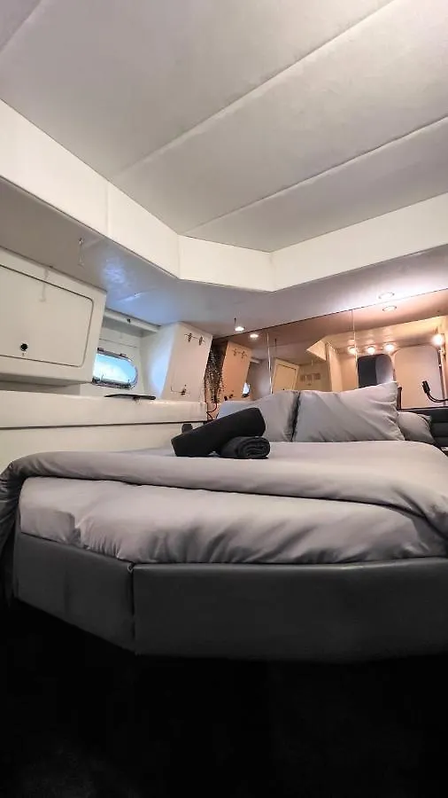 The Morgan Barcelona Yacht Hotell 0*,