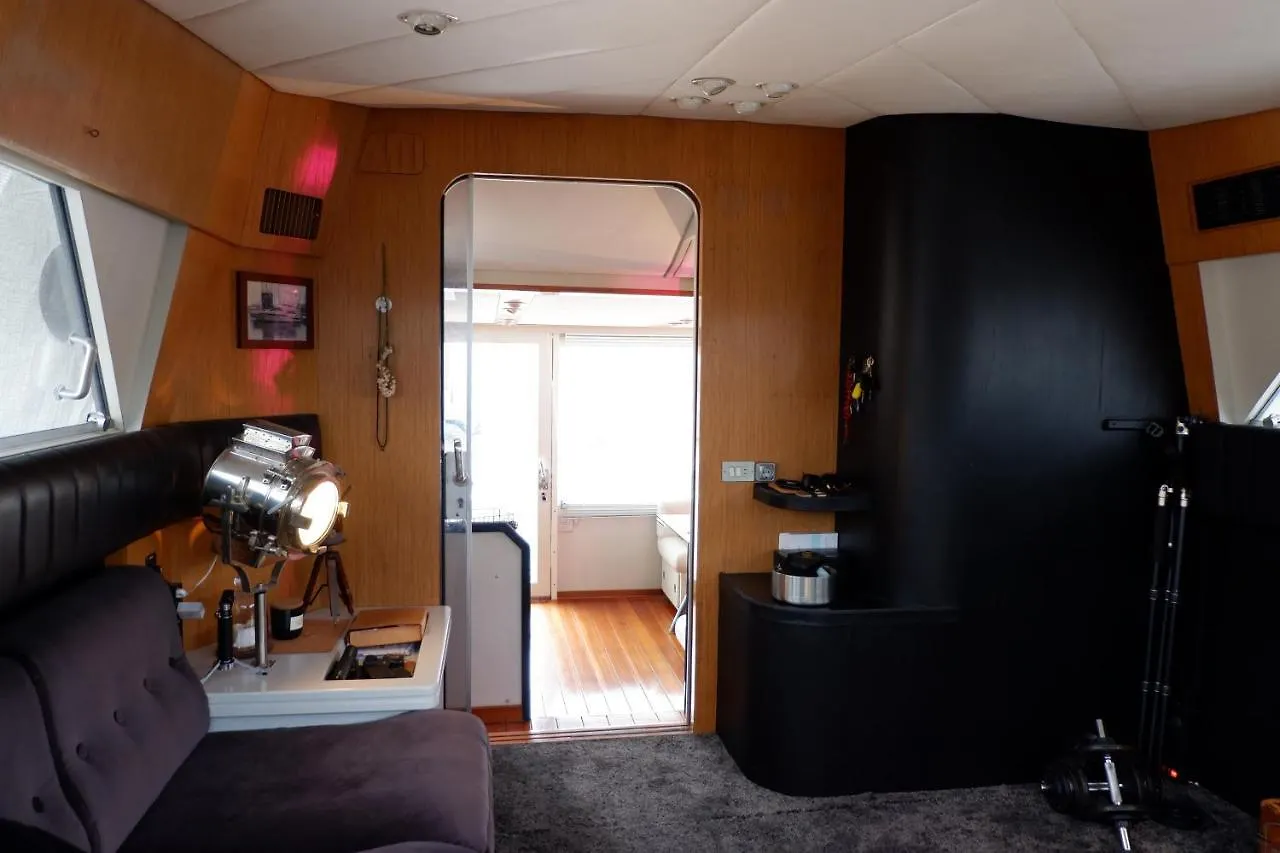 Botel The Morgan Barcelona Yacht Hotel Spain