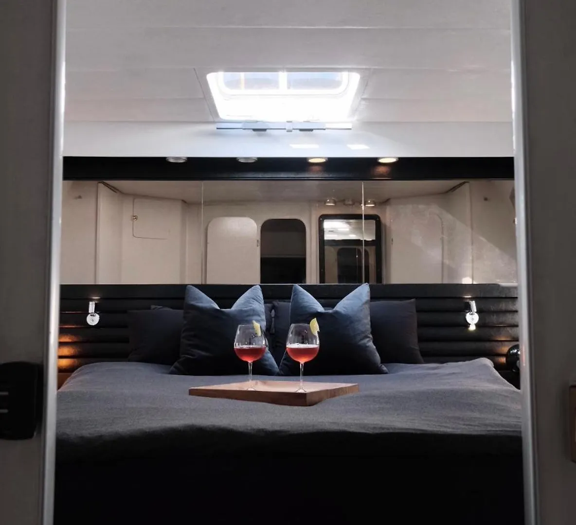 The Morgan Barcelona Yacht Hotel 0*,
